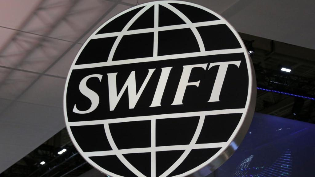 SWIFT не доверяет блокчейну