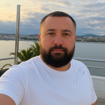 Азам Ходжаев
